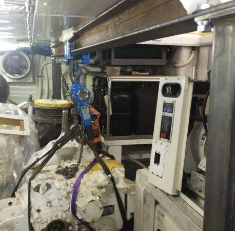 estructura para sacar motor de barco